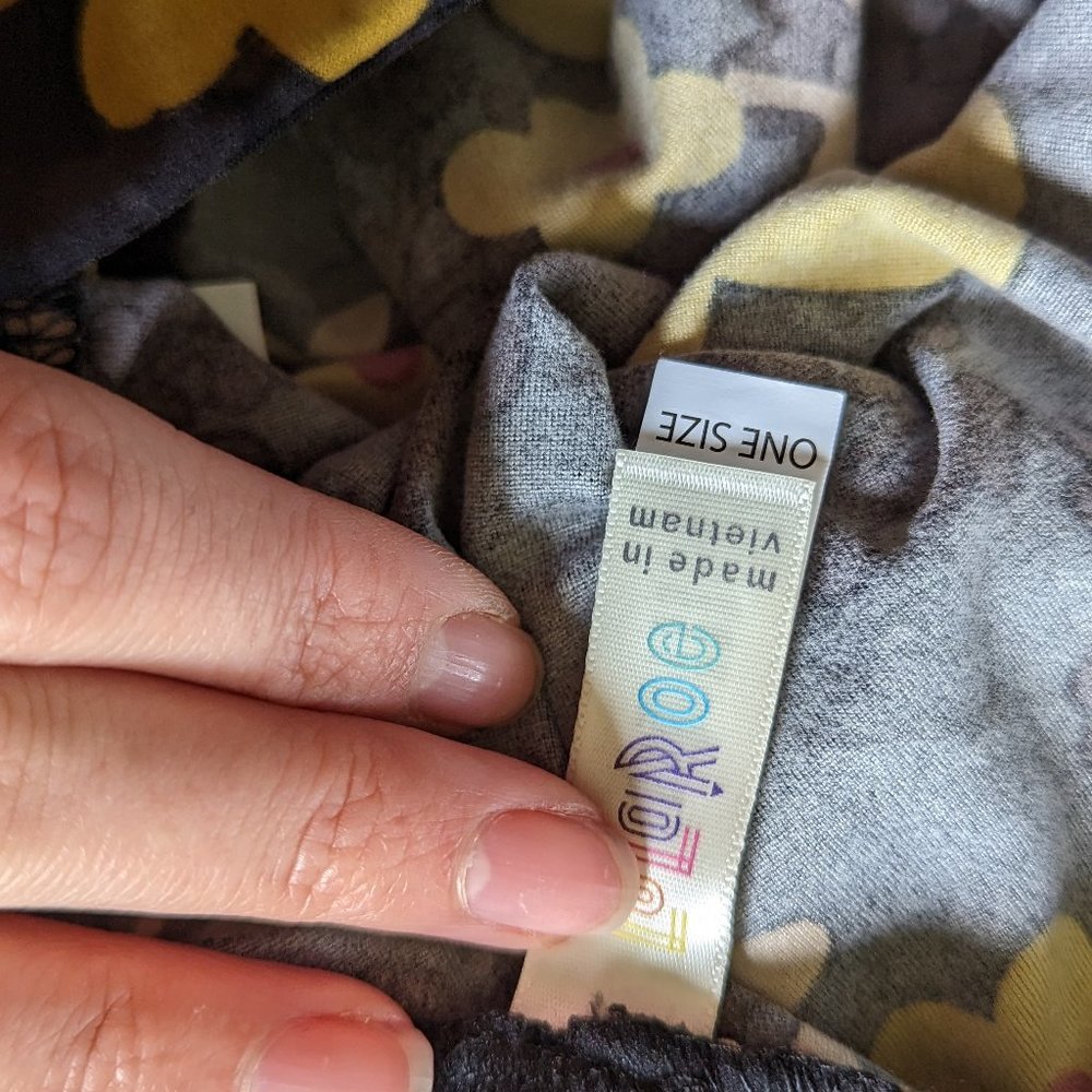 Lularoe Leggings - Picture 3 of 4